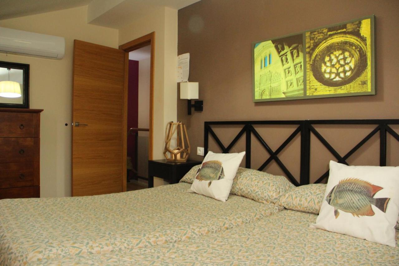 Apartamentos Alcazar De バエサ エクステリア 写真