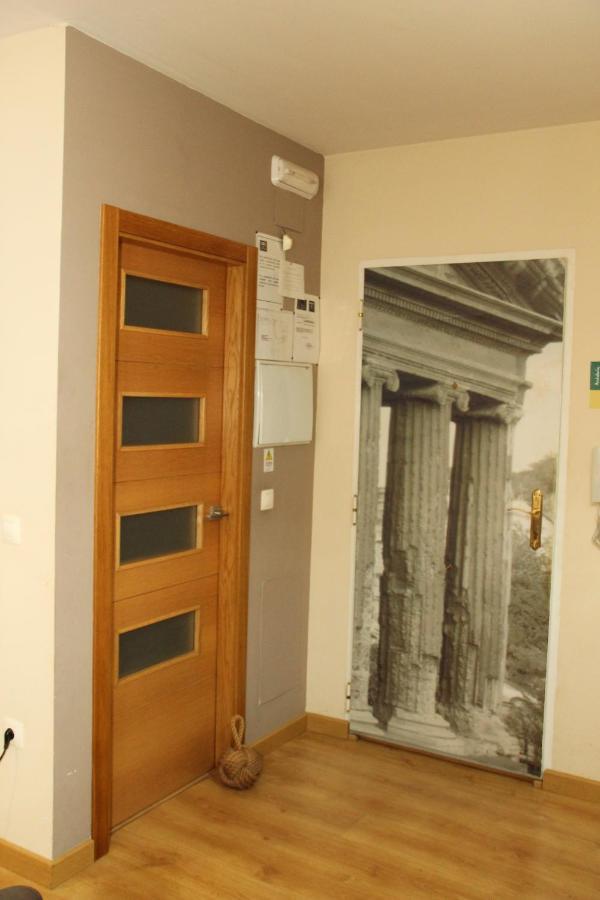 Apartamentos Alcazar De バエサ エクステリア 写真