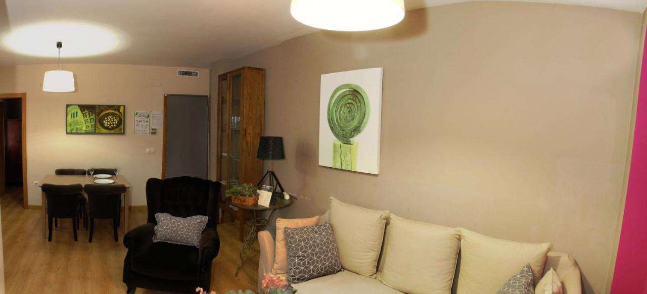 Apartamentos Alcazar De バエサ エクステリア 写真
