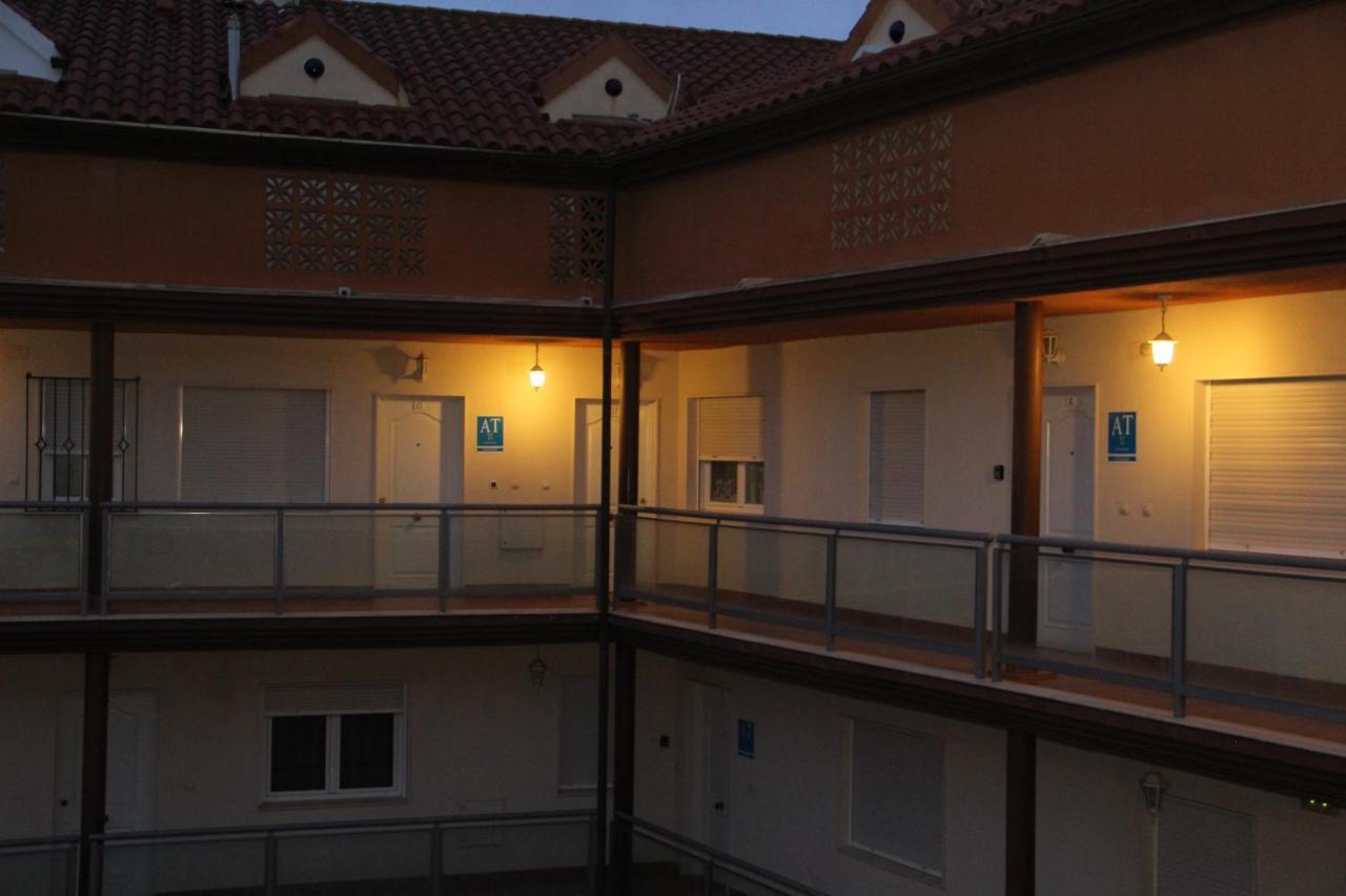 Apartamentos Alcazar De バエサ エクステリア 写真