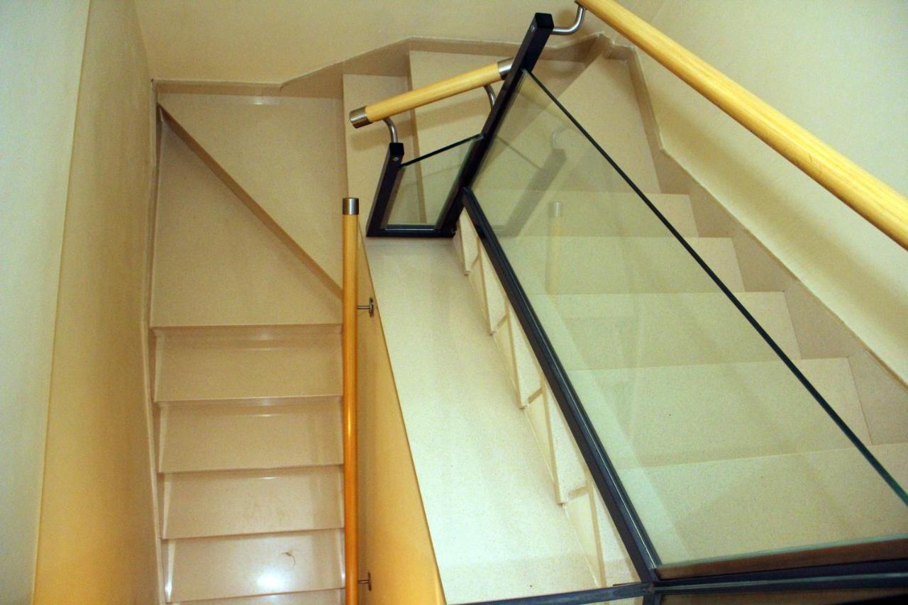 Apartamentos Alcazar De バエサ エクステリア 写真