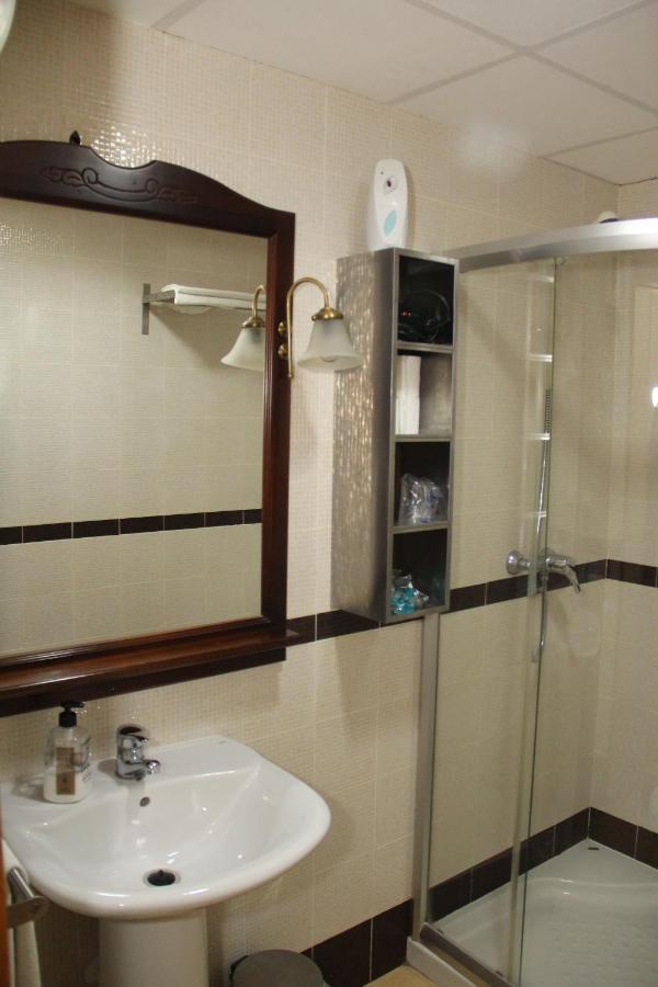 Apartamentos Alcazar De バエサ エクステリア 写真