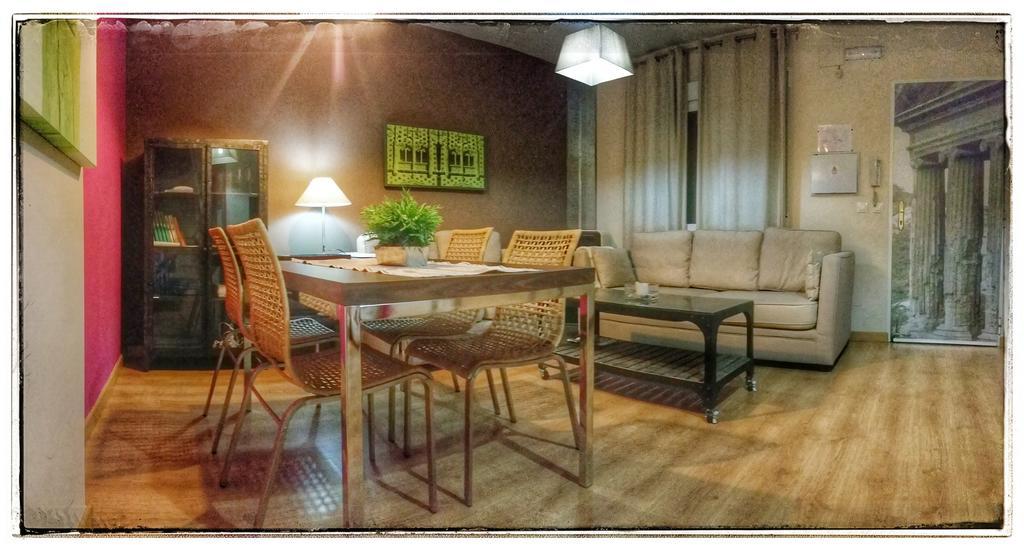 Apartamentos Alcazar De バエサ エクステリア 写真