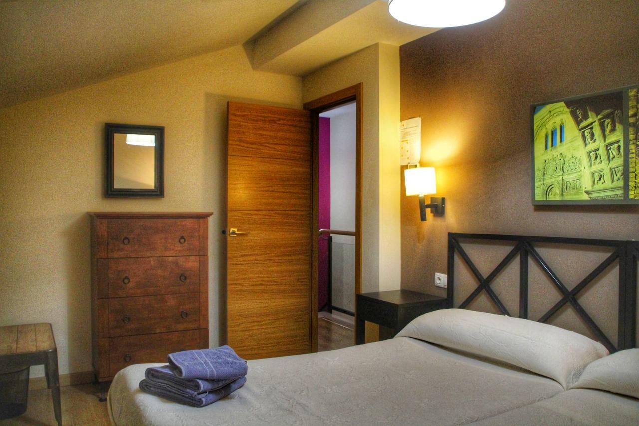 Apartamentos Alcazar De バエサ エクステリア 写真