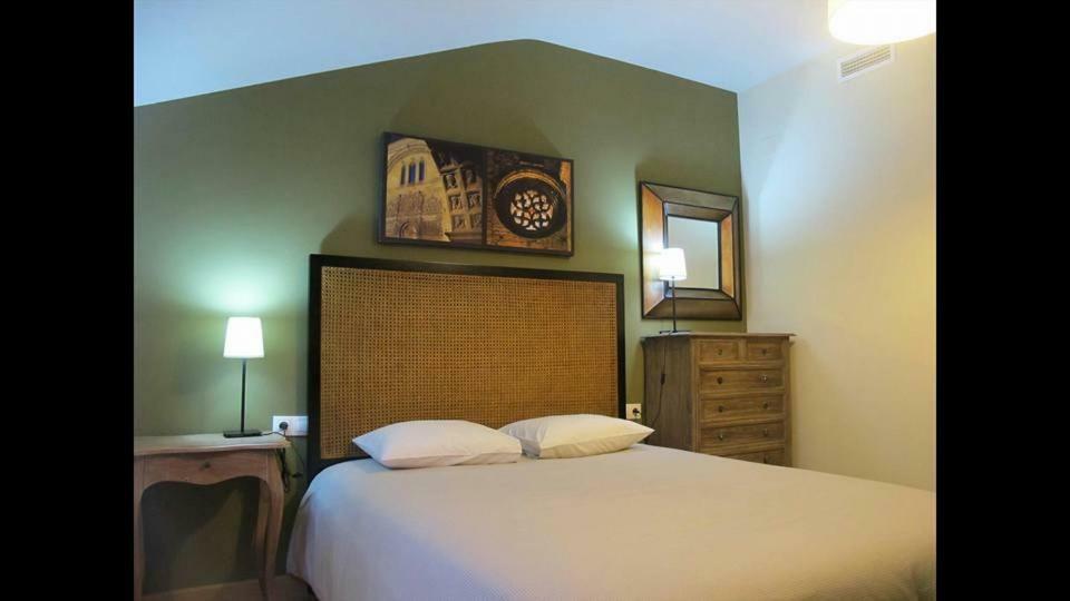 Apartamentos Alcazar De バエサ エクステリア 写真